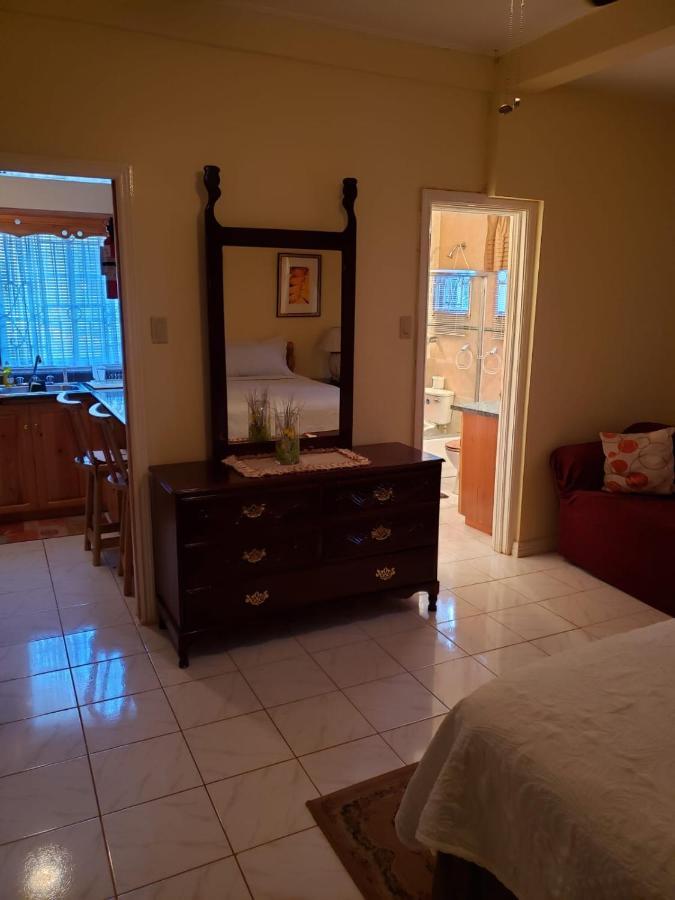 Cliffe Ranch Vila Mandeville Exterior foto