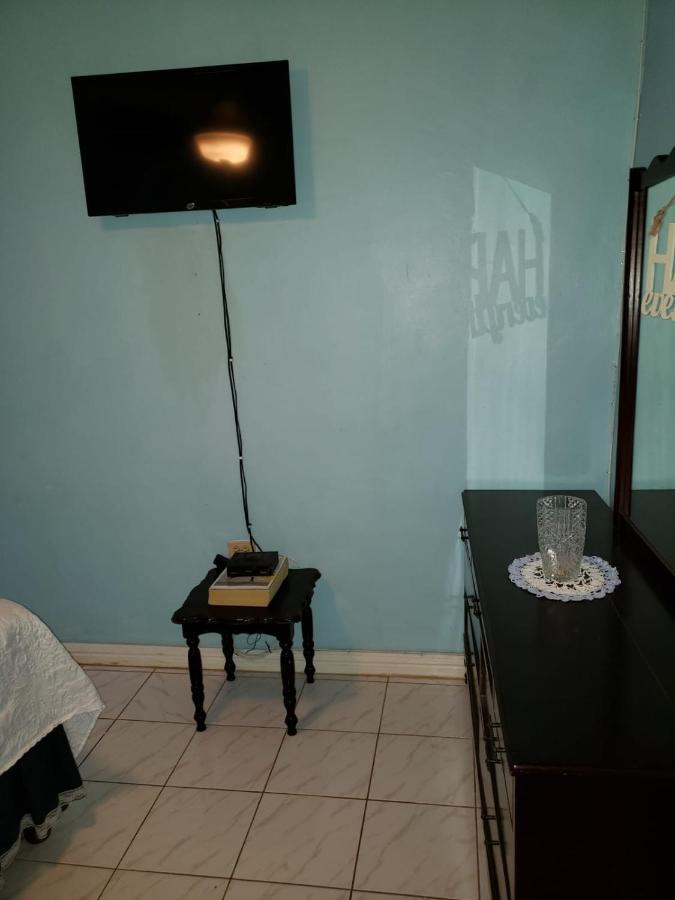 Cliffe Ranch Vila Mandeville Exterior foto