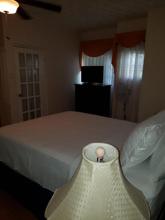 Cliffe Ranch Vila Mandeville Exterior foto