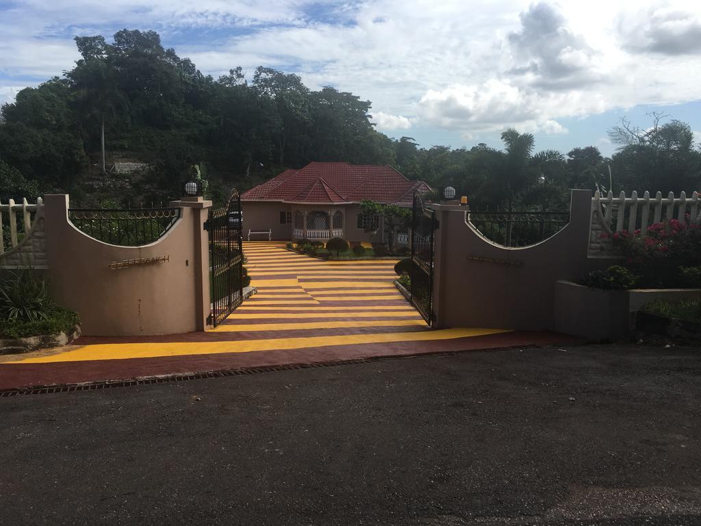 Cliffe Ranch Vila Mandeville Exterior foto