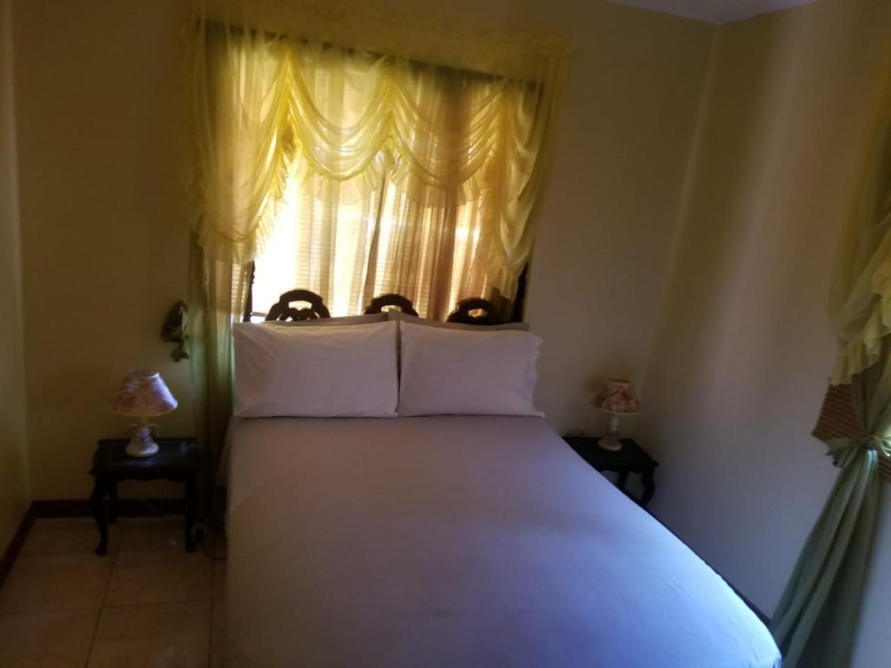 Cliffe Ranch Vila Mandeville Exterior foto