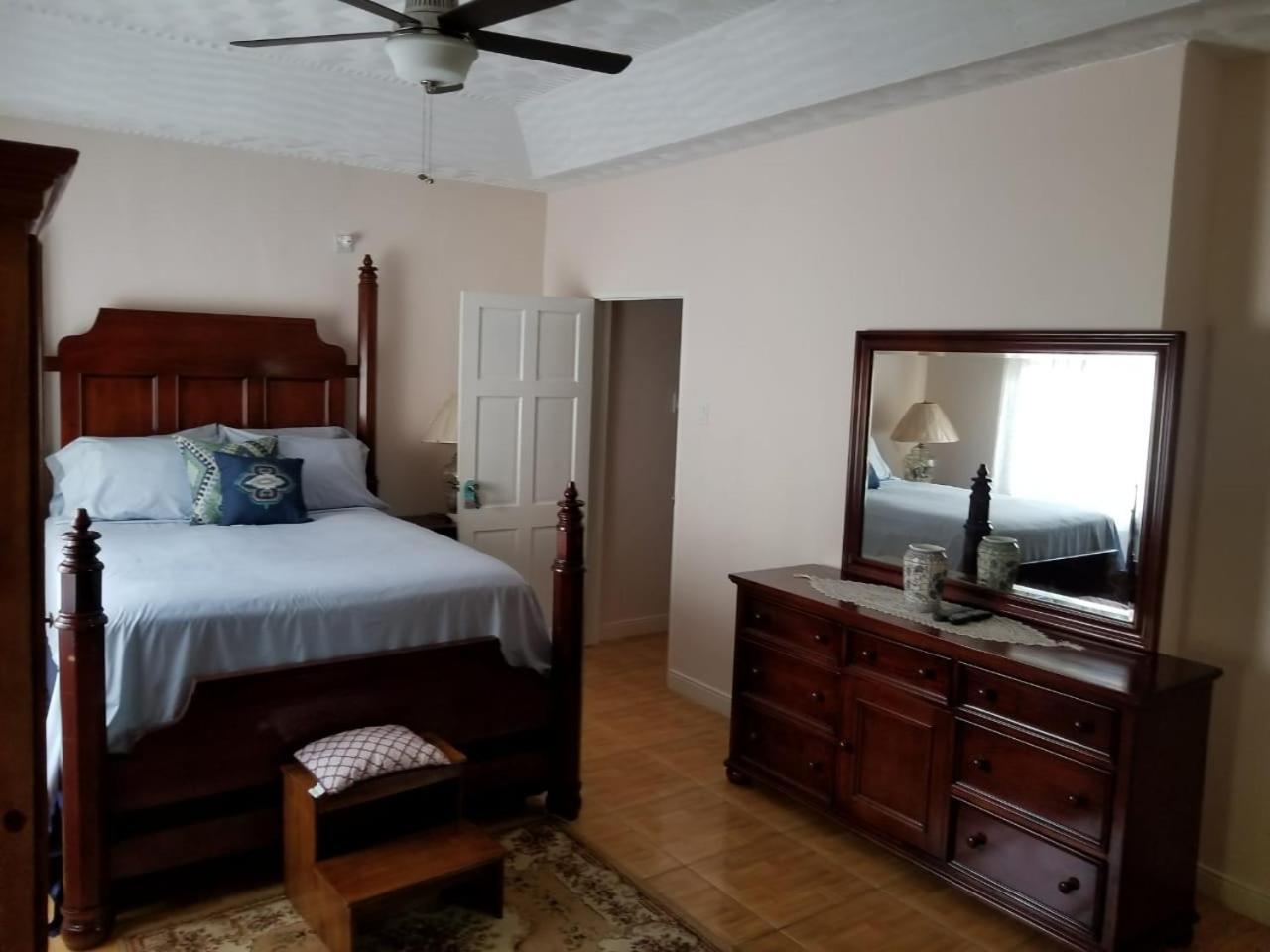 Cliffe Ranch Vila Mandeville Exterior foto