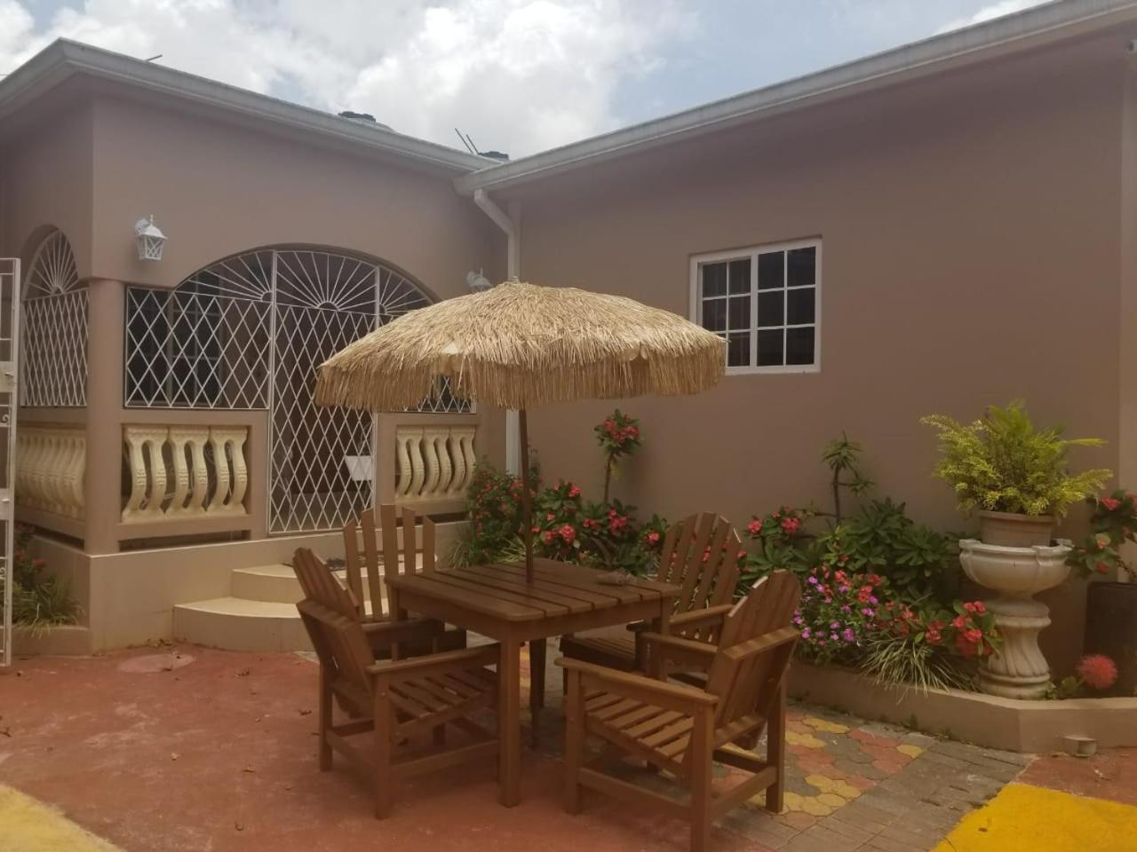 Cliffe Ranch Vila Mandeville Exterior foto